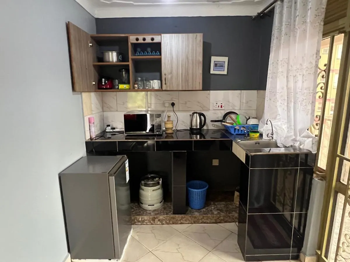 דירה קמפאלה Cozy Suites 3