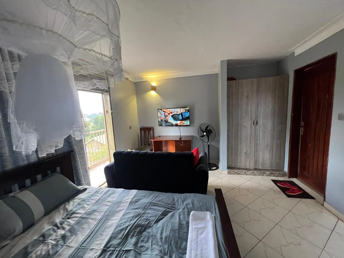 קמפאלה Cozy Suites 3
