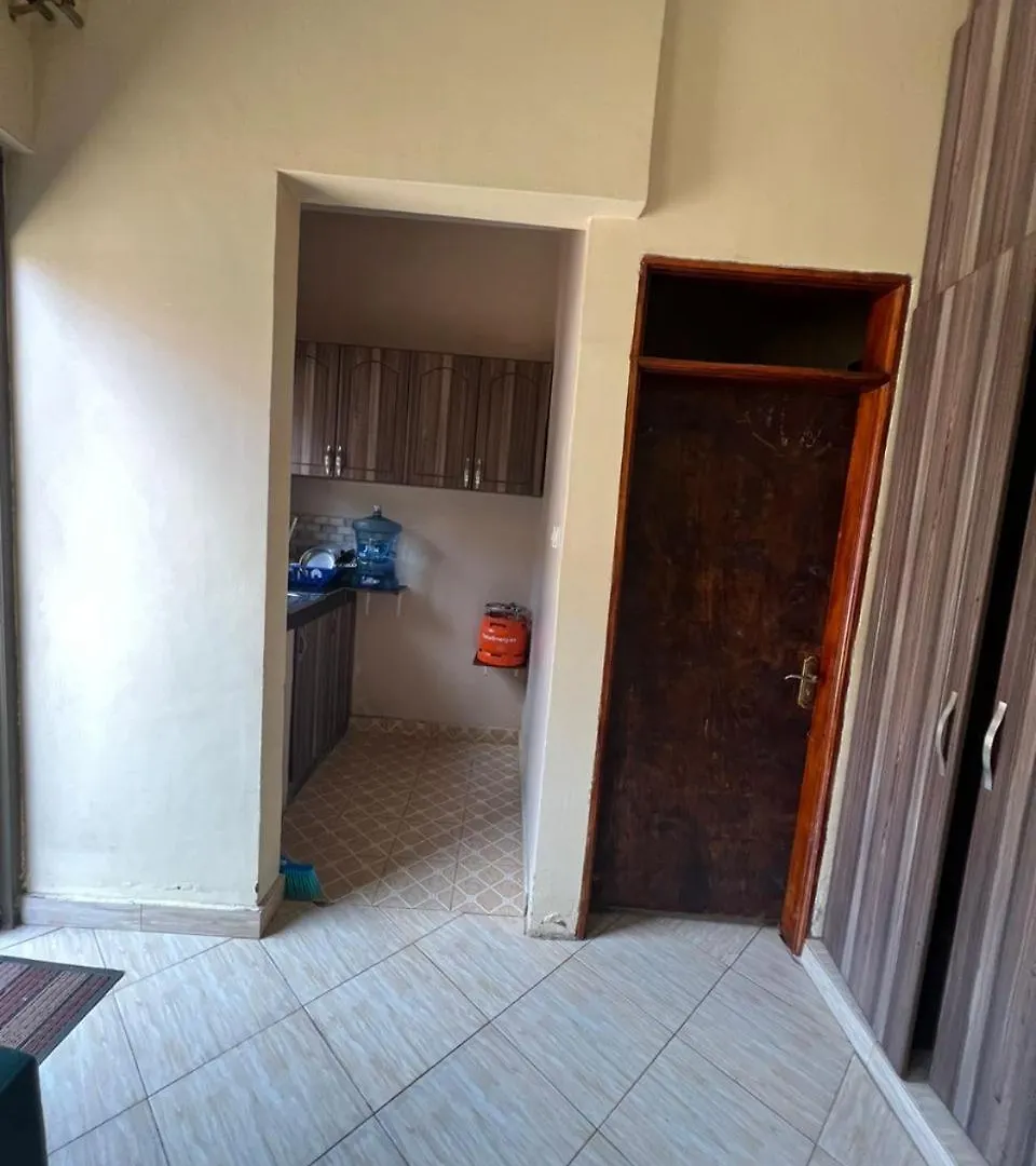 קמפאלה Cozy Suites 3 דירה